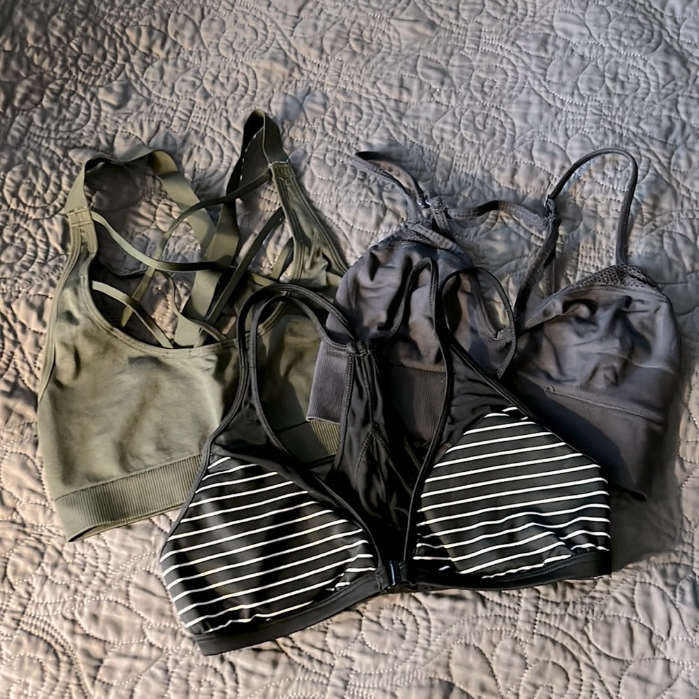 Victoria Secret sports bra lot of 3